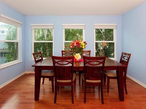 3rd image of 2250 24th St Unit 223