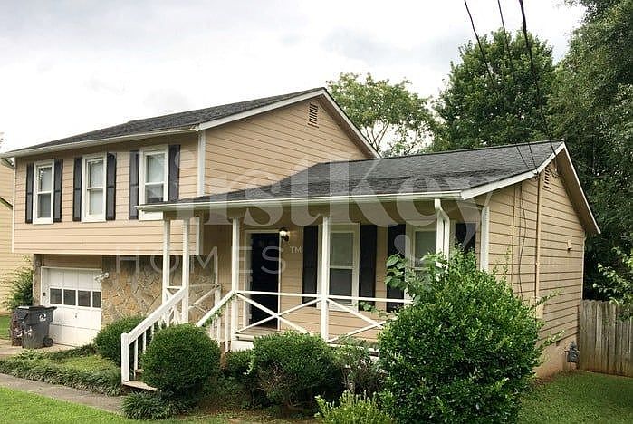 1st image of 3090 Meadowview Ln