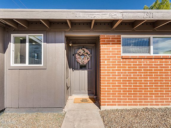 4th image of 7901 E Victoria Dr