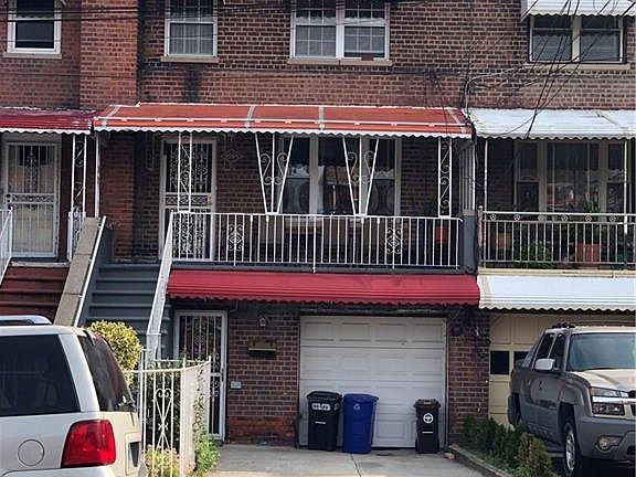 3rd image of 3354 Corsa Ave