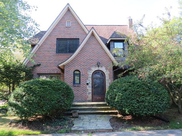 1st image of 374 Byllesby Ave