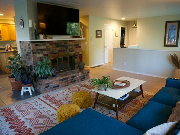 (undisclosed Address)