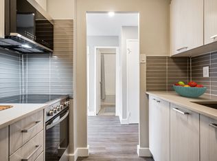 835 Roselawn, Toronto, ON M6B 1B5