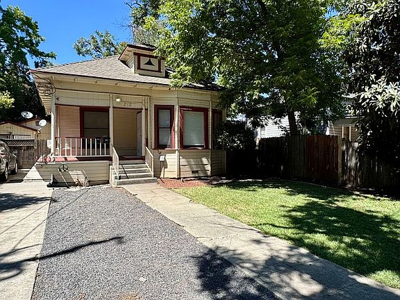 2nd image of 212 W 1st Ave