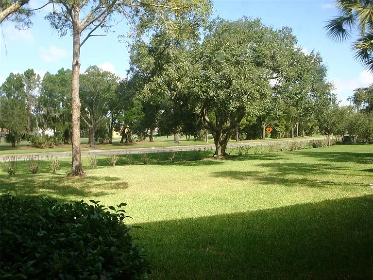 111 E Cypress Ct #111 — Photo 19