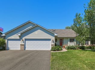 1490 Mallard Pl, Waconia, MN 55387