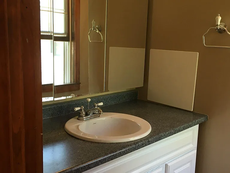 44 Hough St #A — Photo 9