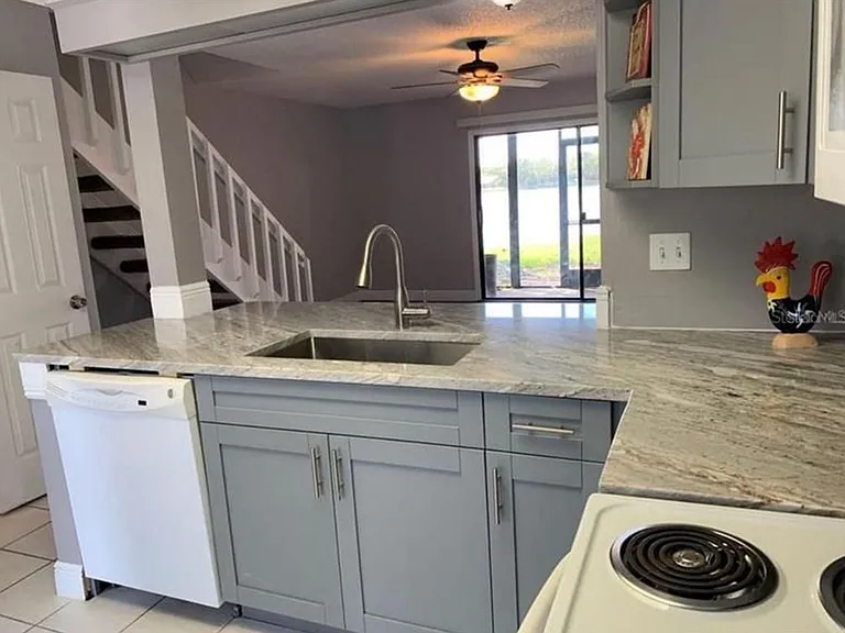 16540 Brigadoon Dr — Photo 9