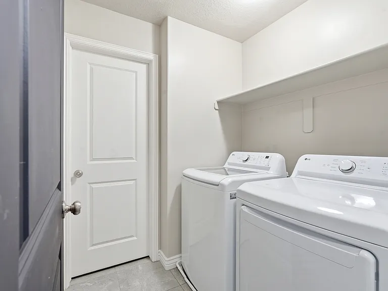 1843 W 775 N — Photo 10