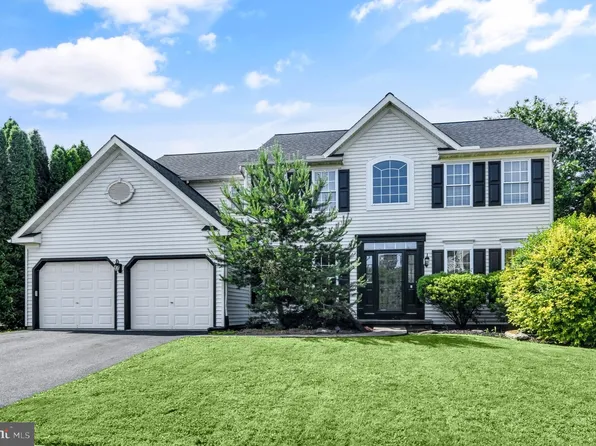 105 Quarry View Dr, Morgantown, PA 19543