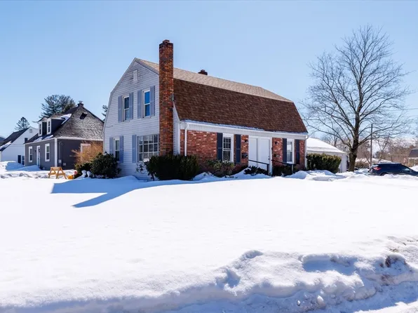 20-22 Bacon St, Oxford, MA 01540