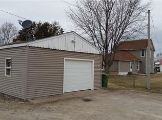 110 3rd St, Atalissa, IA 52720