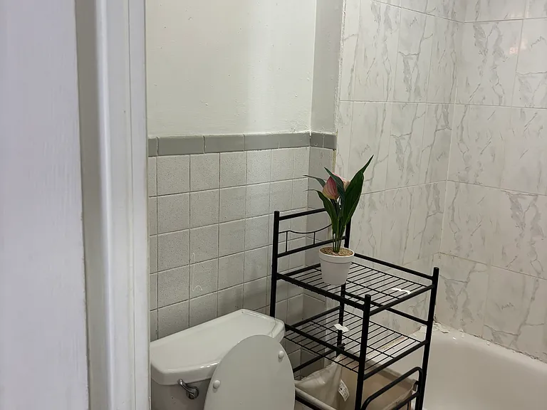 64 Burr St — Photo 3