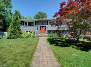 22 Livingston Ave, New Providence, NJ 07974