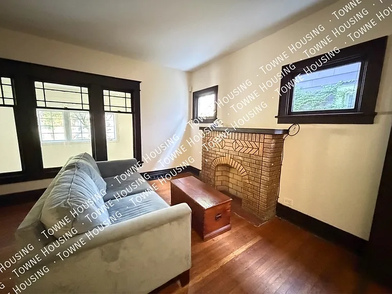 99 Custer St #1 — Photo 5