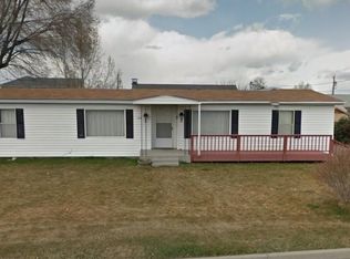 1070 D St, Baker City, OR 97814