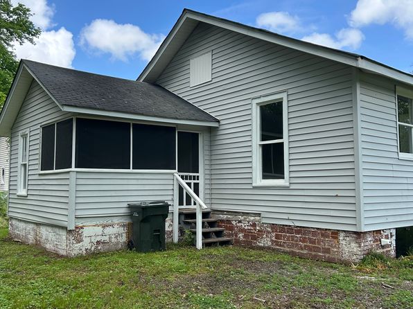 618 S Market St, Scottsboro, AL 35768