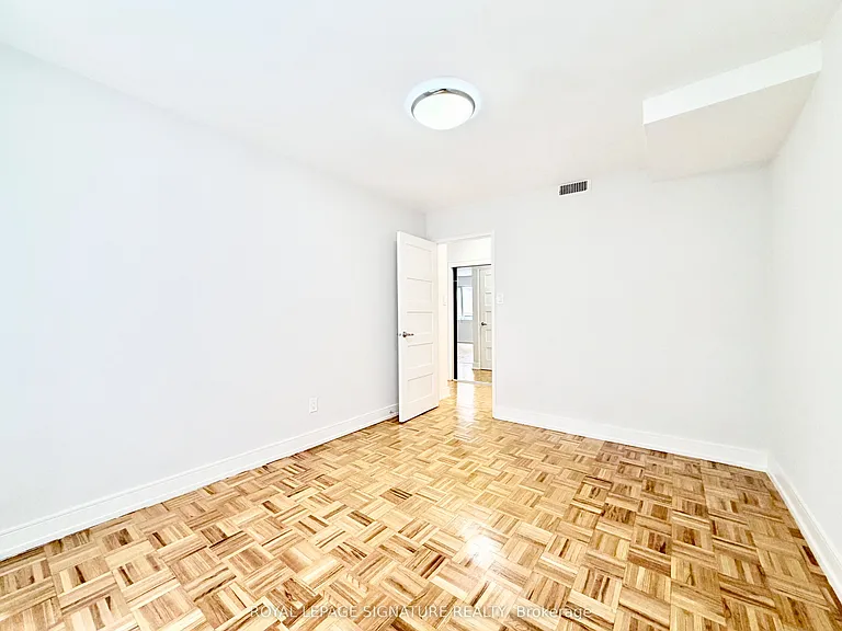 95 Lawton Blvd #307 — Photo 10