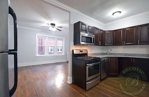 3rd image of 6114 N Winthrop Ave APT 1S