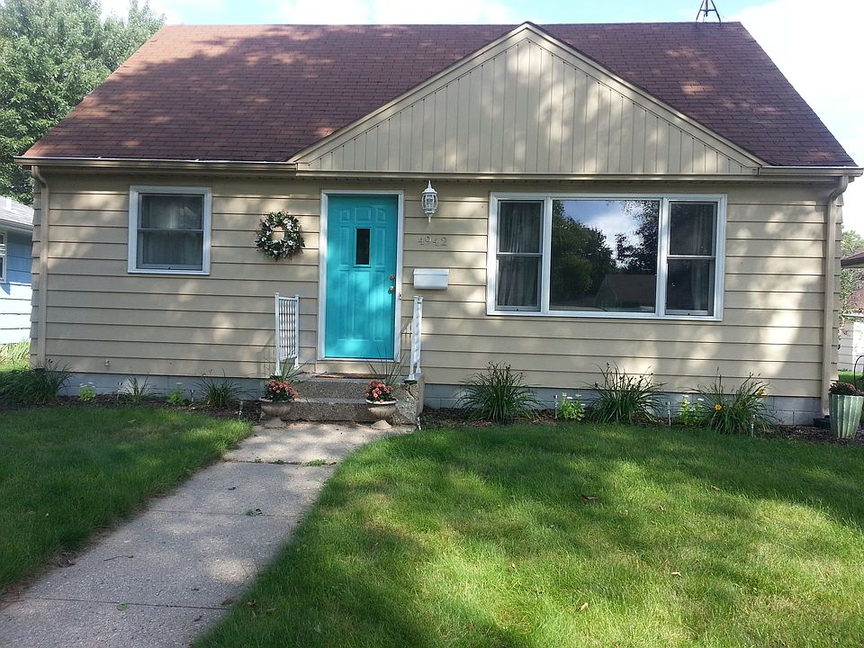 2nd image of 4942 Sheridan Ave N