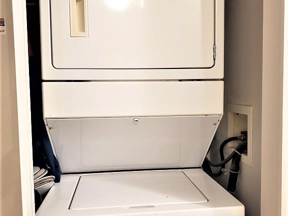 2nd image of 1495 Richards St #2208