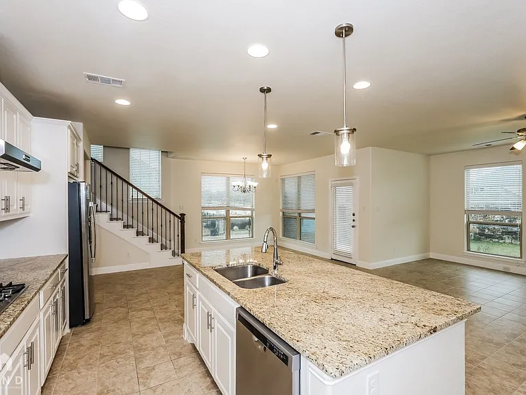 3416 Damsel Sauvage Ln — Photo 18