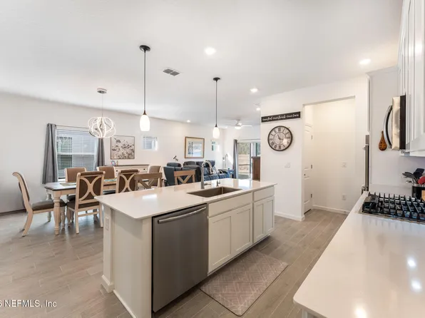 154 DOGLEG Run, St. Johns, FL 32259
