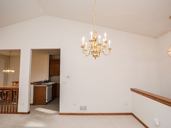 5th image of 178 Enfield Ln