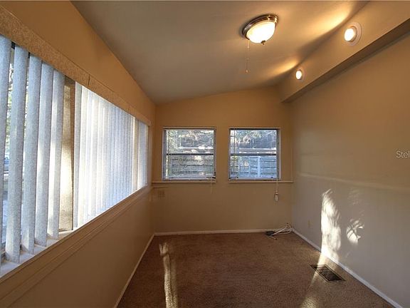 3rd image of 1085 Mecca Dr