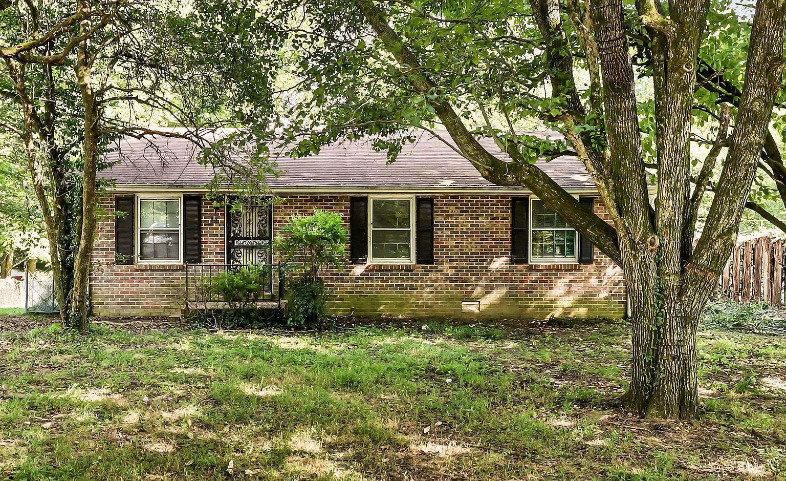 88 Seminole Trail — Photo 1