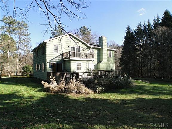 3rd image of 3 Shady Ln