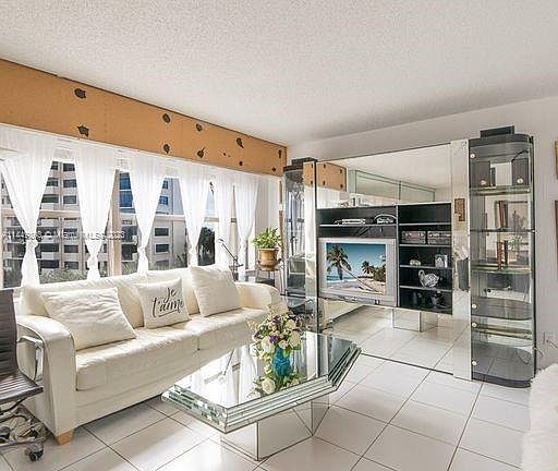 4th image of 5000 N Ocean Blvd APT 503