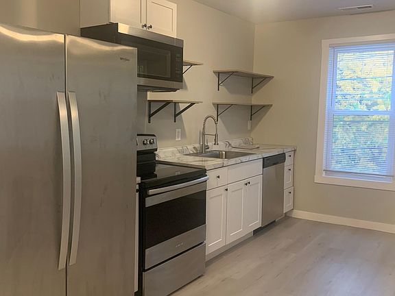 4th image of 2100 Halstead Ave APT 3