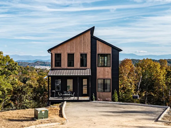 1434 Reedmont Way, Sevierville, TN 37876