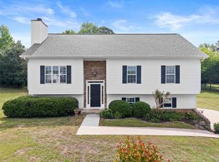 6201 Green Mountain Ln, Clermont, GA 30527