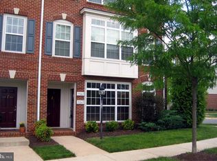 19263 Winmeade Dr, Leesburg, VA 20176