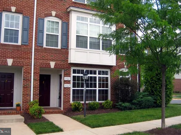 19263 Winmeade Dr, Leesburg, VA 20176