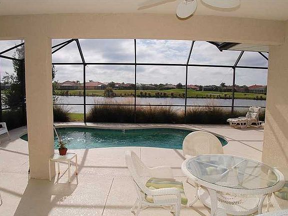 2nd image of 3857 Blue Heron Cir