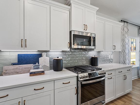 7th image of this home