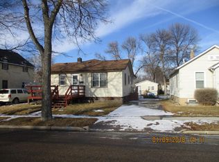 809 4th Ave NE, Aberdeen, SD 57401