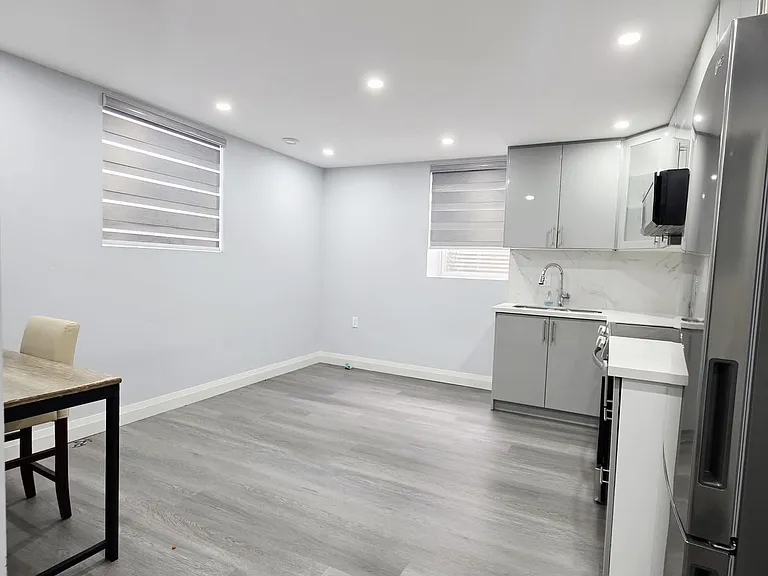 3756 Stewart Ave #BASEMENT — Photo 4