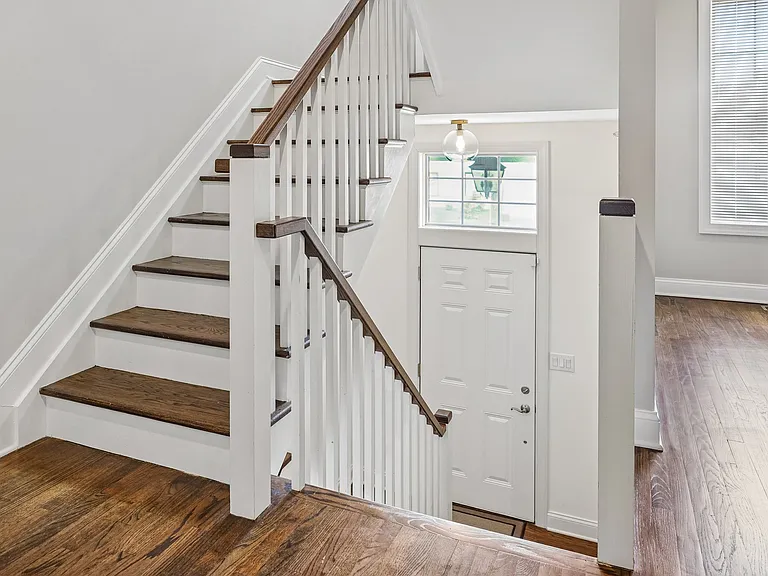36 Bloomfield Ave — Photo 5