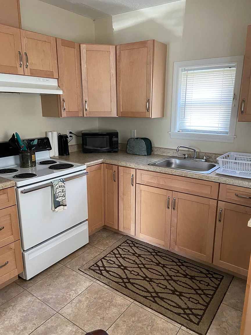 145 W Sanner St APT 212 photo 1