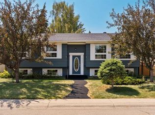 1824 N Lake Bonavista Dr SE, Calgary, AB T2J 3A9