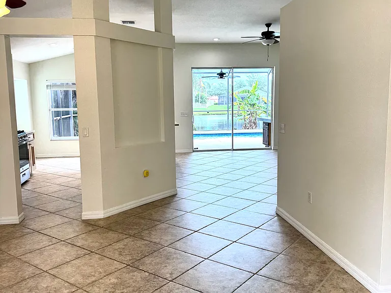 11511 Sweetflag Dr — Photo 4