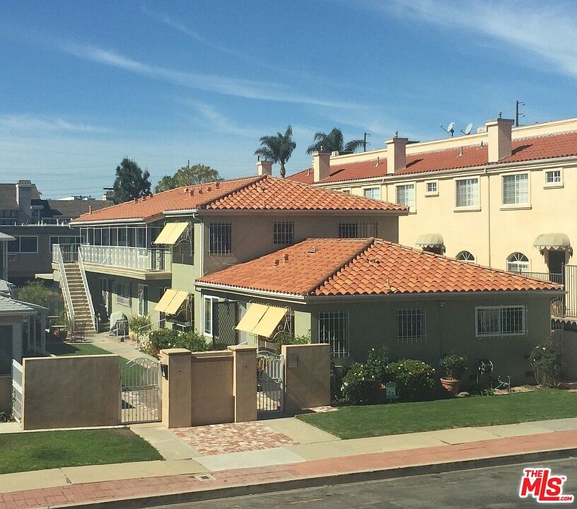 1st image of 1721 Armacost Ave #3