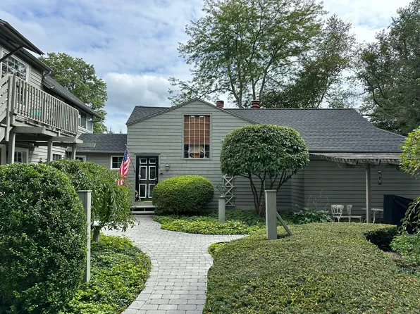 14 Richmond Hill Road, New Canaan, CT 06840