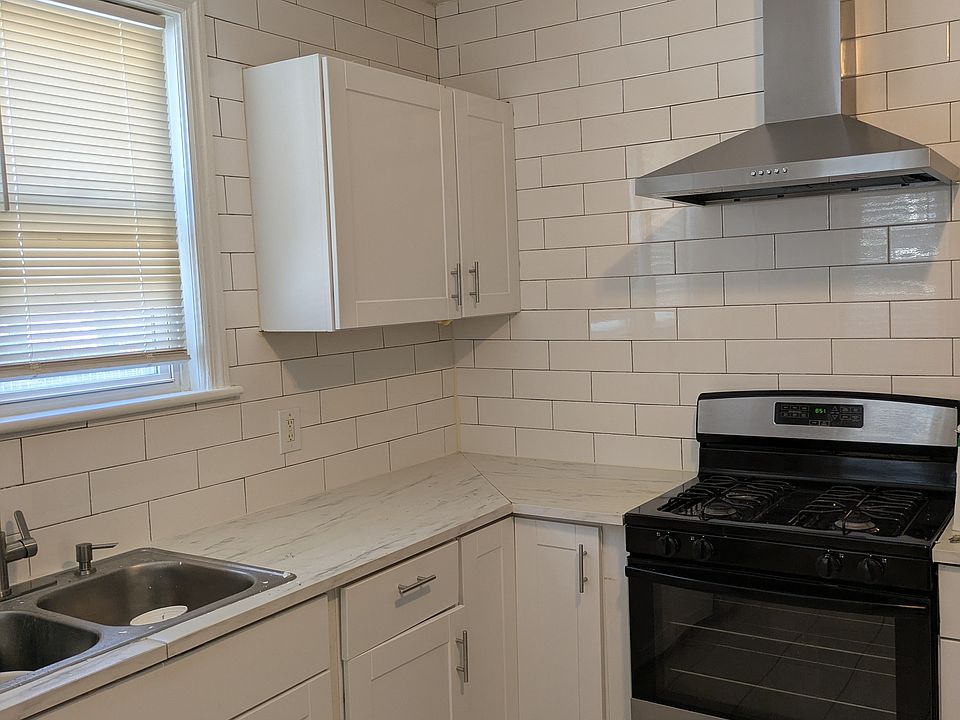1st image of 144 Harral Ave #1