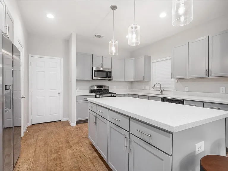 17137 Wilthorne Colony Ct — Photo 11