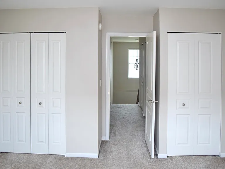 1260 Evergreen Ave — Photo 20